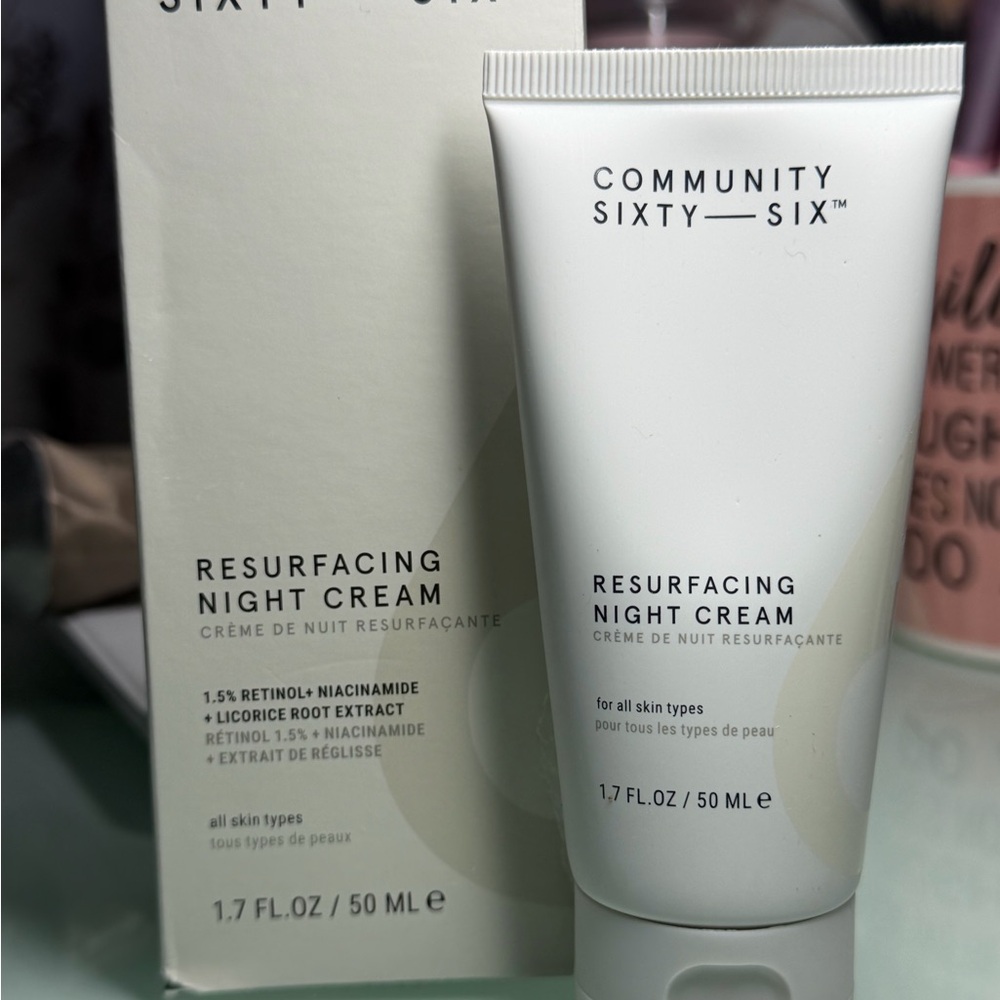 Resurfacing Night Cream - White